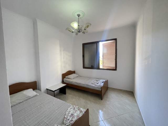 Durres, jepet me qera apartament 2+1+A+BLK Kati 1, 110 m² 270 Euro (Rruga pavarsia)