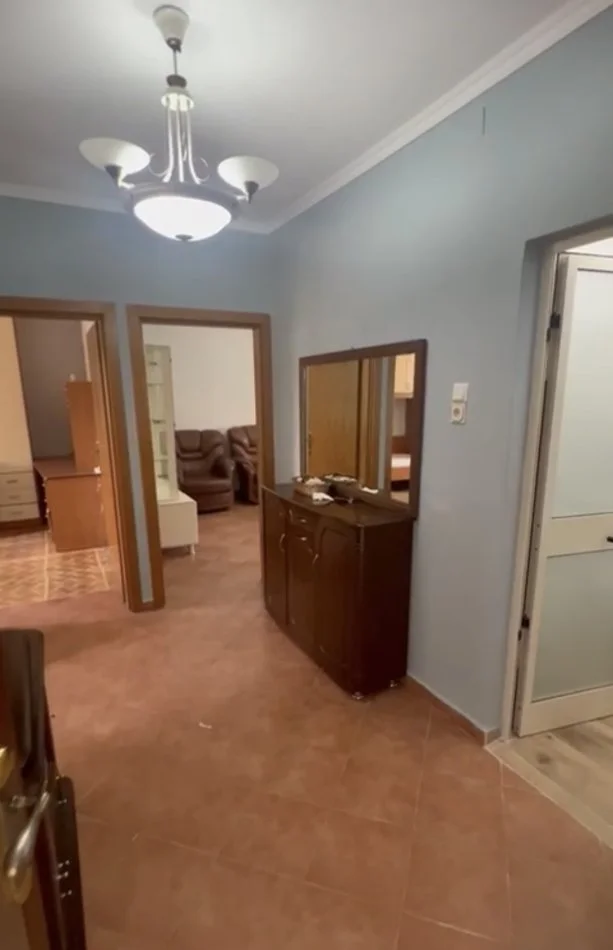 Tirane, shitet apartament 2+1 Kati 2, 71 m² 115.000 € (Prane Fax News)