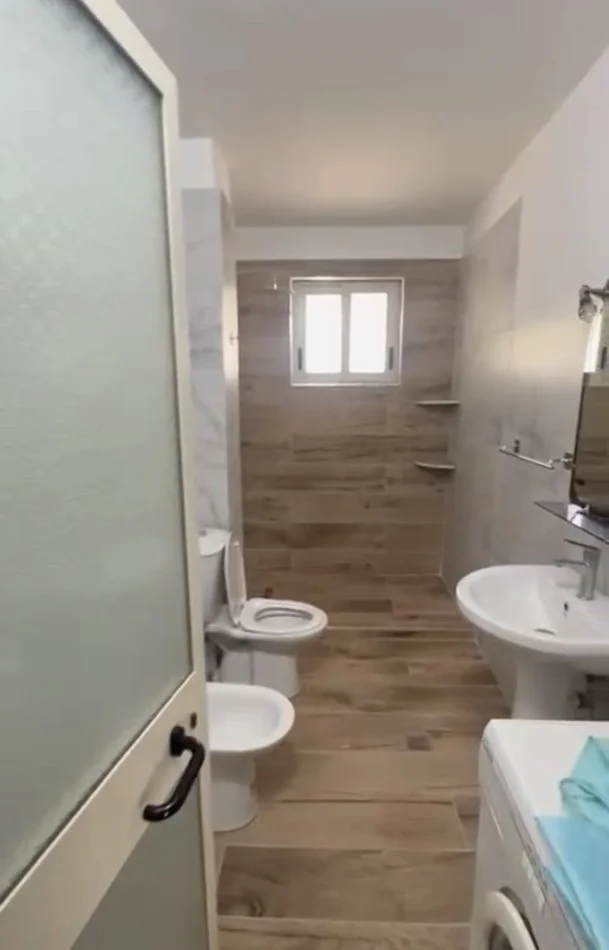 Tirane, shitet apartament 2+1 Kati 2, 71 m² 115.000 € (Prane Fax News)