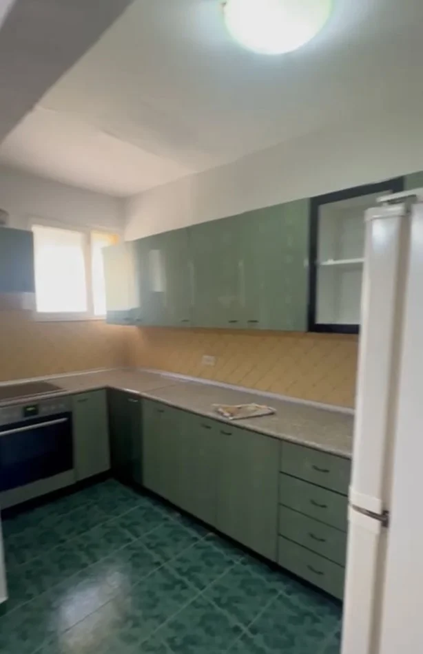 Tirane, shitet apartament 2+1 Kati 2, 71 m² 115.000 € (Prane Fax News)