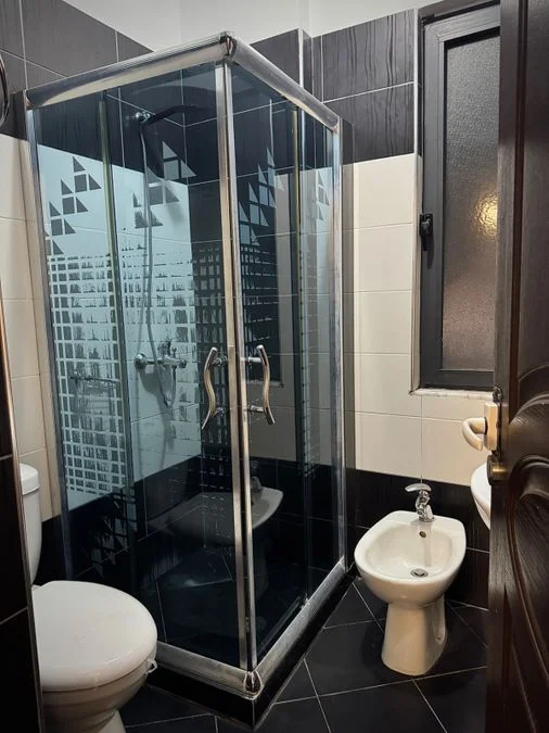 Tirane, shitet apartament 2+1 Kati 3, 91 m² 148.000 € 