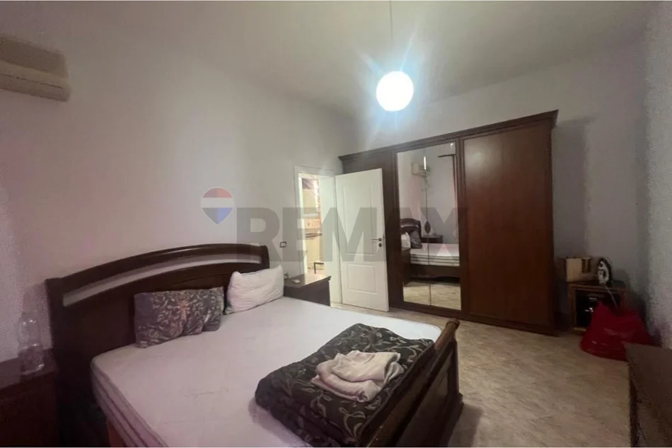 Tirane, jepet me qera 3+1 , 94 m² 750 € (Komuna e Parisit)