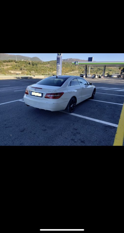 Elbasan, shes makine Nafte, e bardhë manuale Kondicioner 220000 km 6,500 €