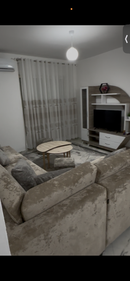 Durres, jepet me qera 2+1+Aneks+Ballkon Kati 1, 100 m² 450 € (rruga aleksander goga)