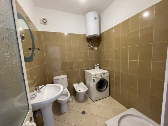 Durres, jepet me qera apartament 1+1+A+BLK Kati 2, 86 m² 240 Euro (Aleksander goga)