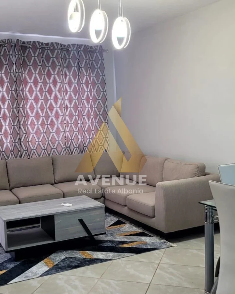 Tirane, jepet me qera apartament 1+1 Kati 4, 70 m² 450 € (Bulevardi Migjeni)