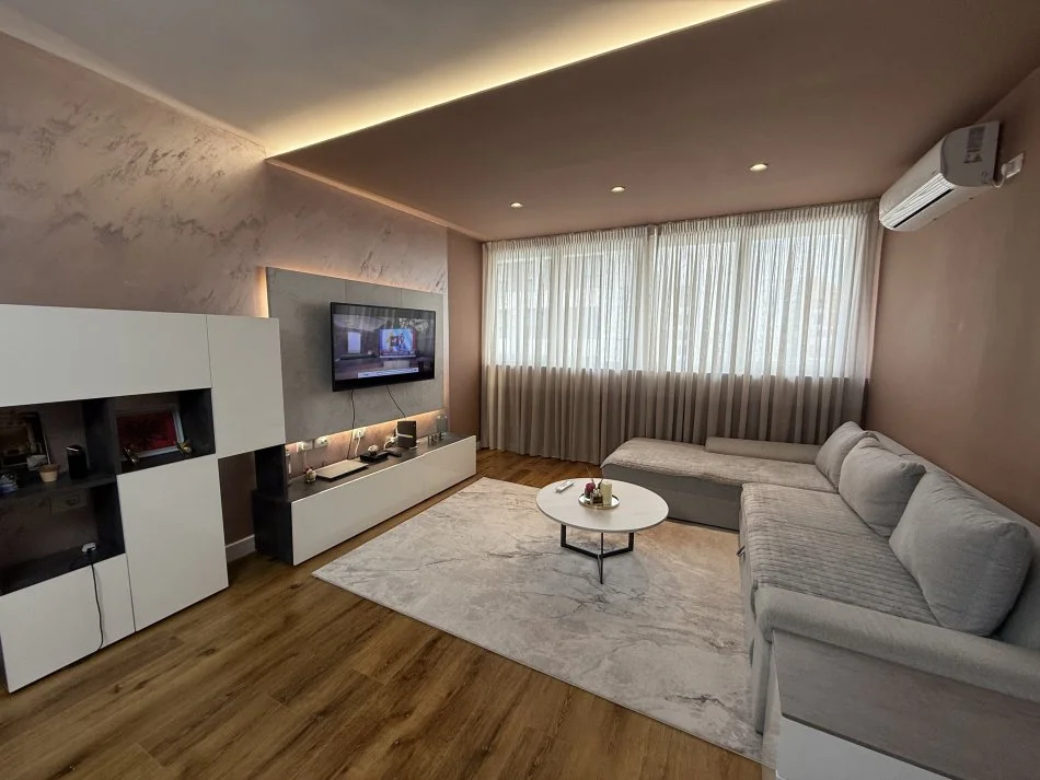 Tirane, shes apartament 3+1+Ballkon Kati 9, 122 m² 248.000 € 