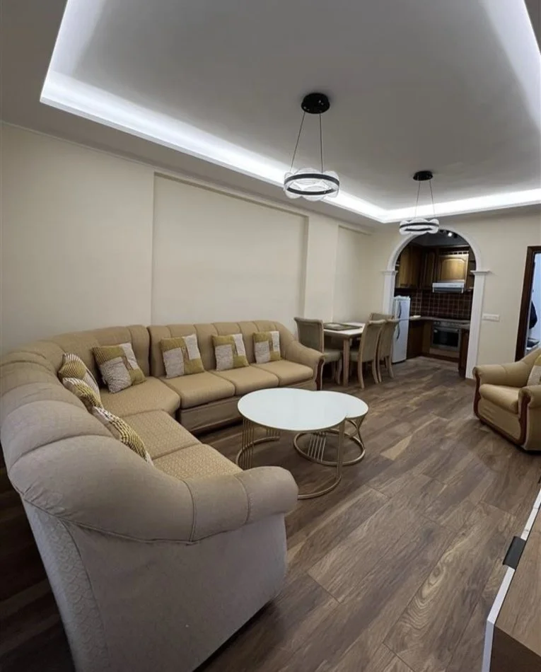 Tirane, jepet me qera apartament 1+1+Aneks Kati 1, 68 m² 570 € (Prane Brrylit, Rruga Vllazen Huta)