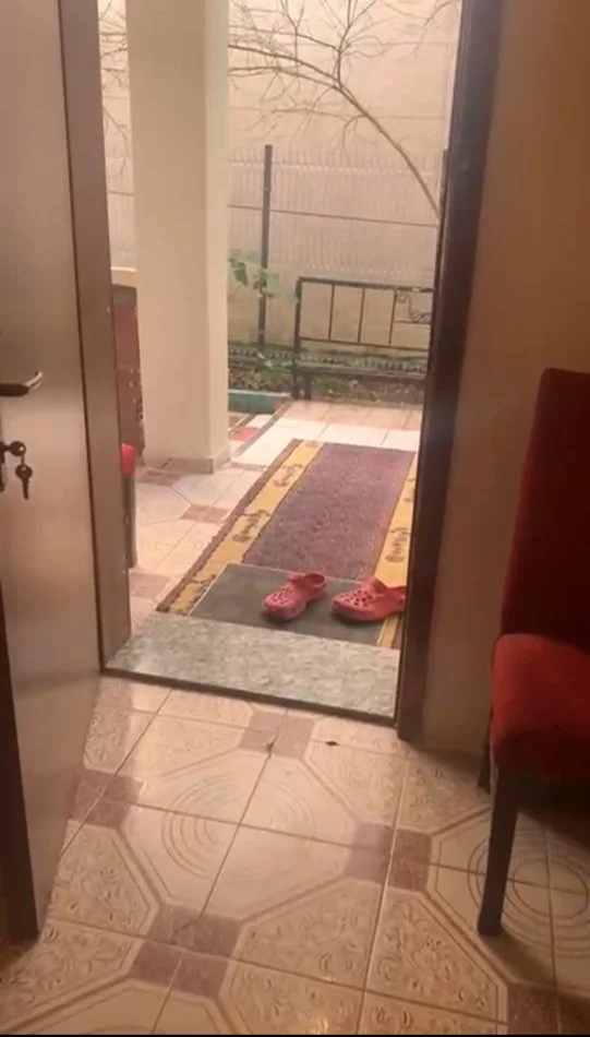 Tirane, jepet me qera 1+1+Ballkon Kati 1, 65 m² 300 € (Don Bosko)