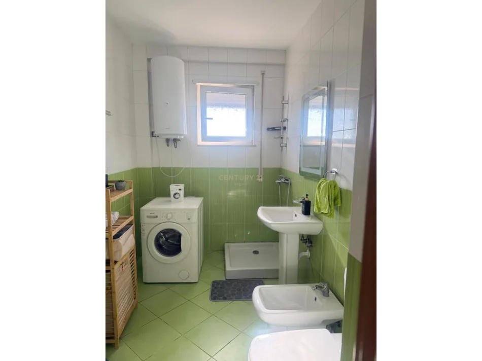 Tirane, shes apartament 2+1 Kati 5, 108 m² 245.000 € (Jordan Misja)