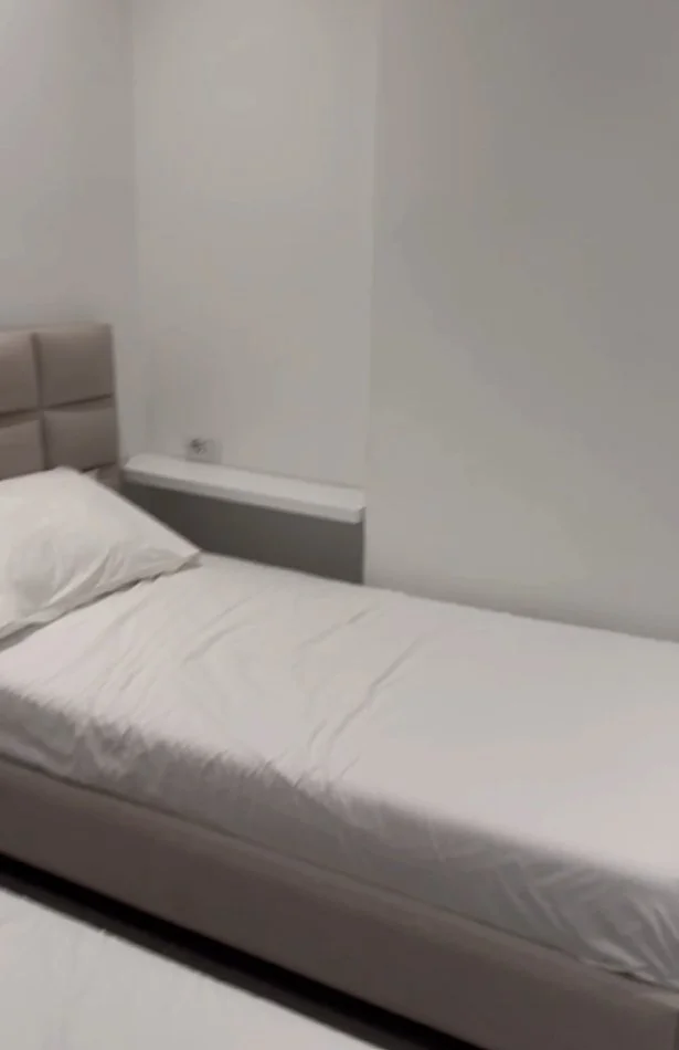 Sarande, shitet apartament 2+1+Ballkon Kati 1, 90 m² 140.000 € (Prane Portit Sarande)