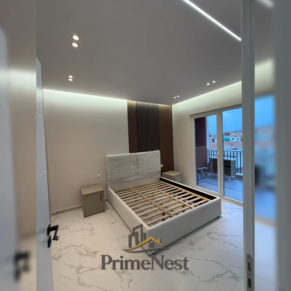 Tirane, jepet me qera apartament 1+1 Kati 2, 650 € (E88)
