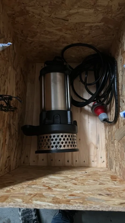 Tirane, ofroj Aspirator Shes pompë 3-fazore 3 HP ( E Re )