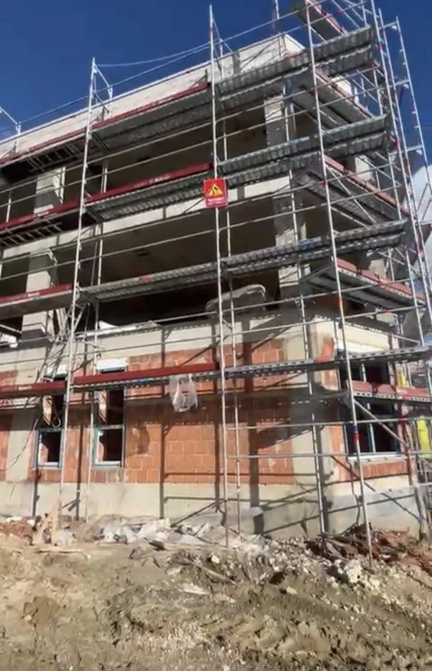 Tirane, shitet apartament 1+1 Kati 2, 48 m² 67.000 € (Rruga Dalip Topi)