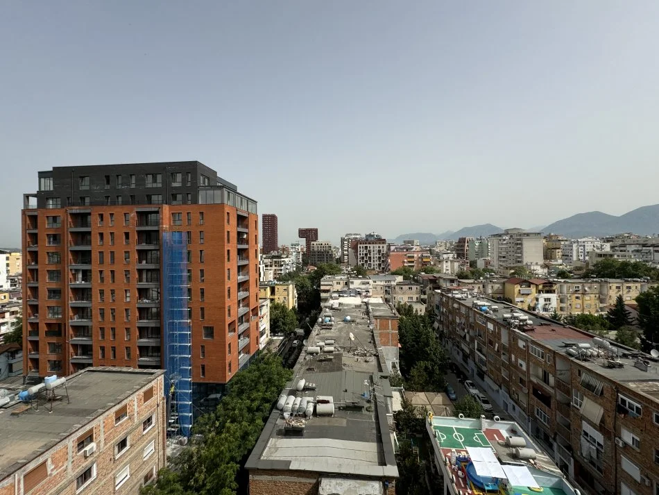 Tirane, jepet me qera apartament Kati 9, 107 m² 500 € 