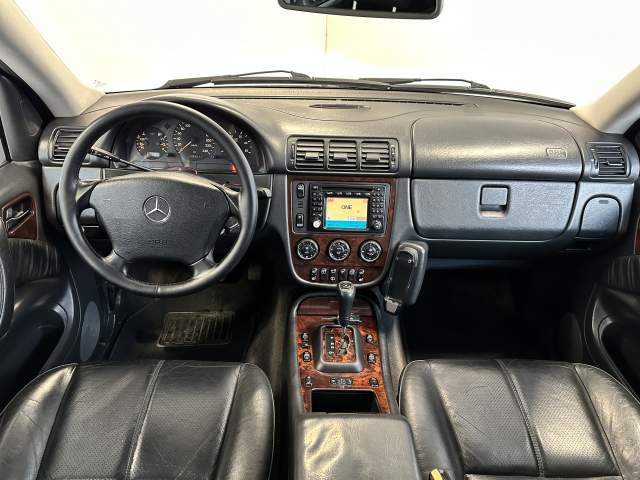 Tirane, shes xhip Mercedes-Benz 270 Viti 2004, 4.600 Euro