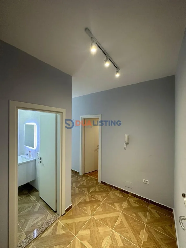 Tirane, jepet me qera apartament 2+1 Kati 7, 85 m²