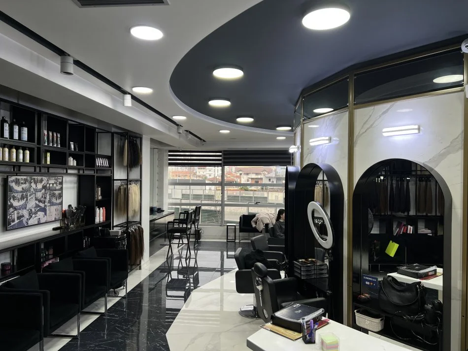 Tirane, shitet ambjent biznesi Kati 2, 158 m² 442.400 € (Astir)