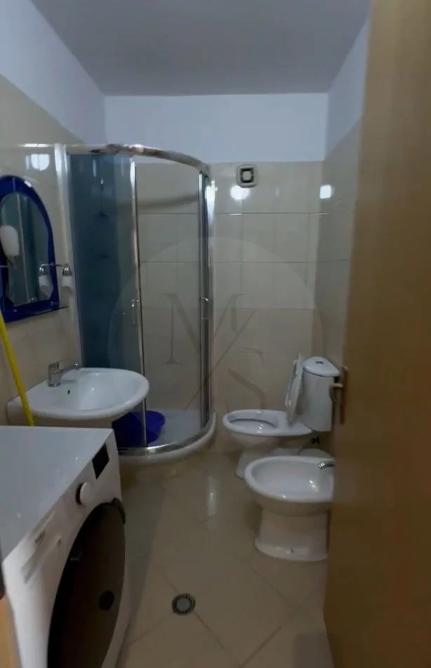 Tirane, shitet apartament 2+1+Ballkon Kati 3, 91 m² 175.000 € 