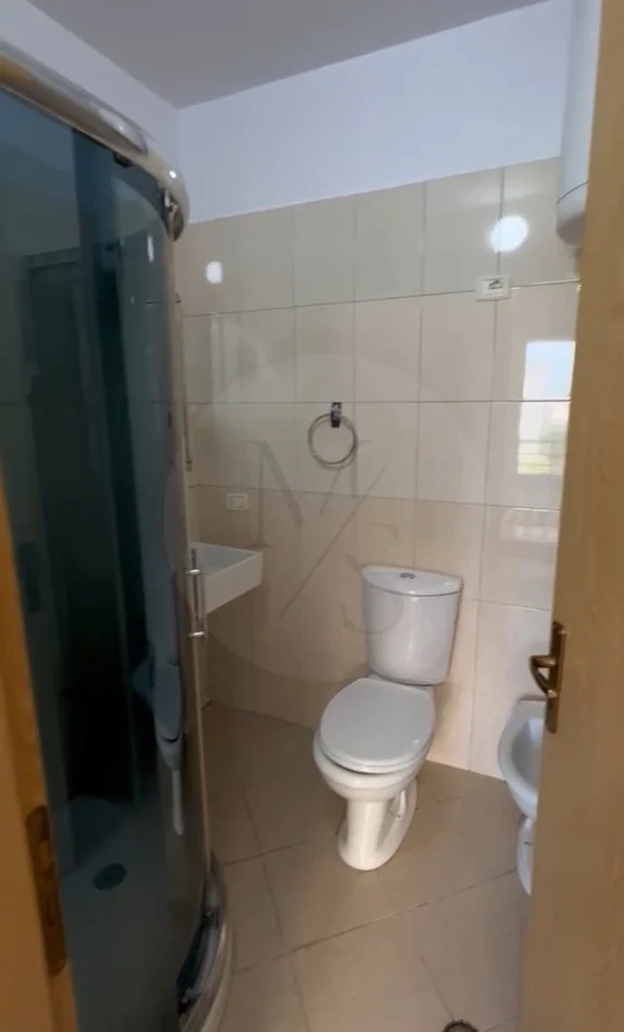 Tirane, shitet apartament 2+1+Ballkon Kati 3, 91 m² 175.000 € 