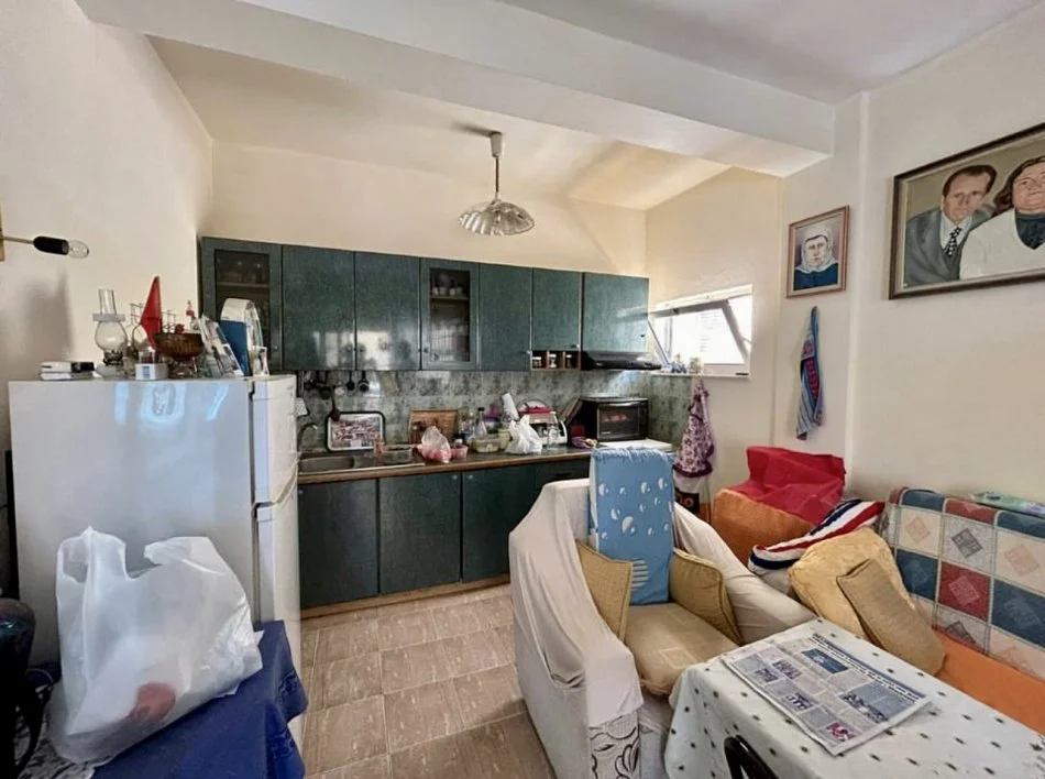 Tirane, jepet me qera apartament 2+1 Kati 2, 100 m² 450 € (Prane Pediatrise, Rruga Besim Zyma)