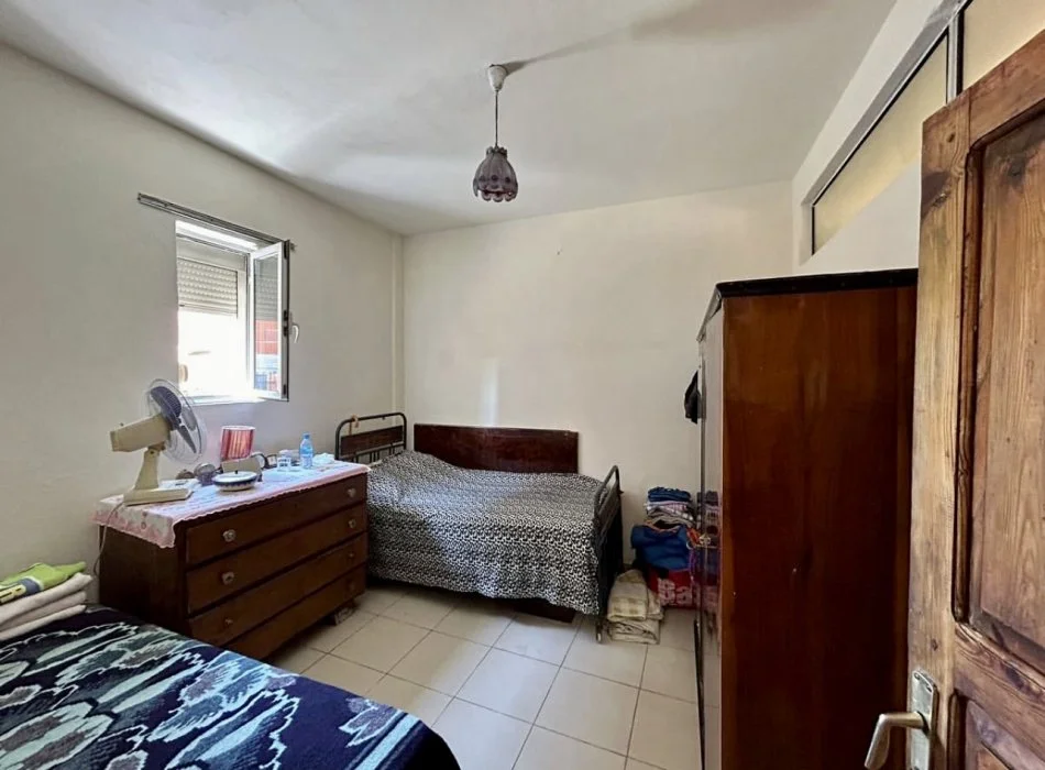 Tirane, jepet me qera apartament 2+1 Kati 2, 100 m² 450 € (Prane Pediatrise, Rruga Besim Zyma)