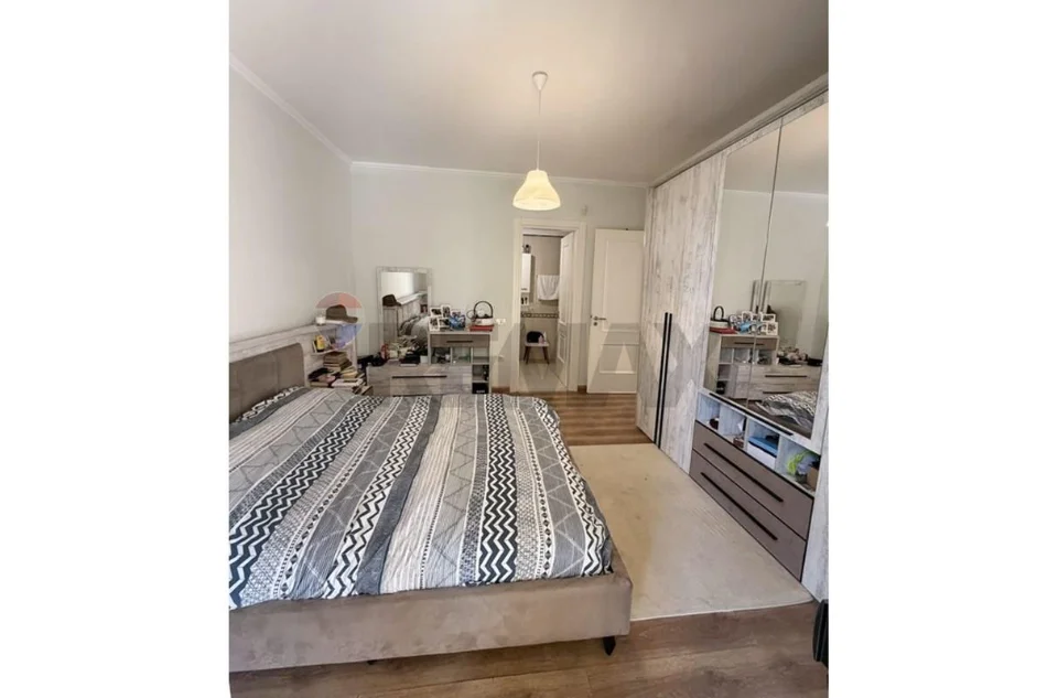 Tirane, shitet 3+1 , 151 m² 250.000 € (Kopshti Zoologjik)