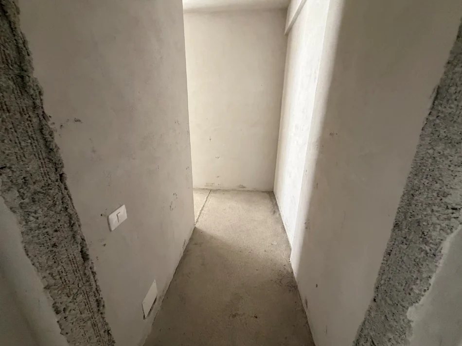 Tirane, shitet apartament 2+1+Ballkon Kati 2, 171 m² 230.000 € (Rruga Hamdi Sina)