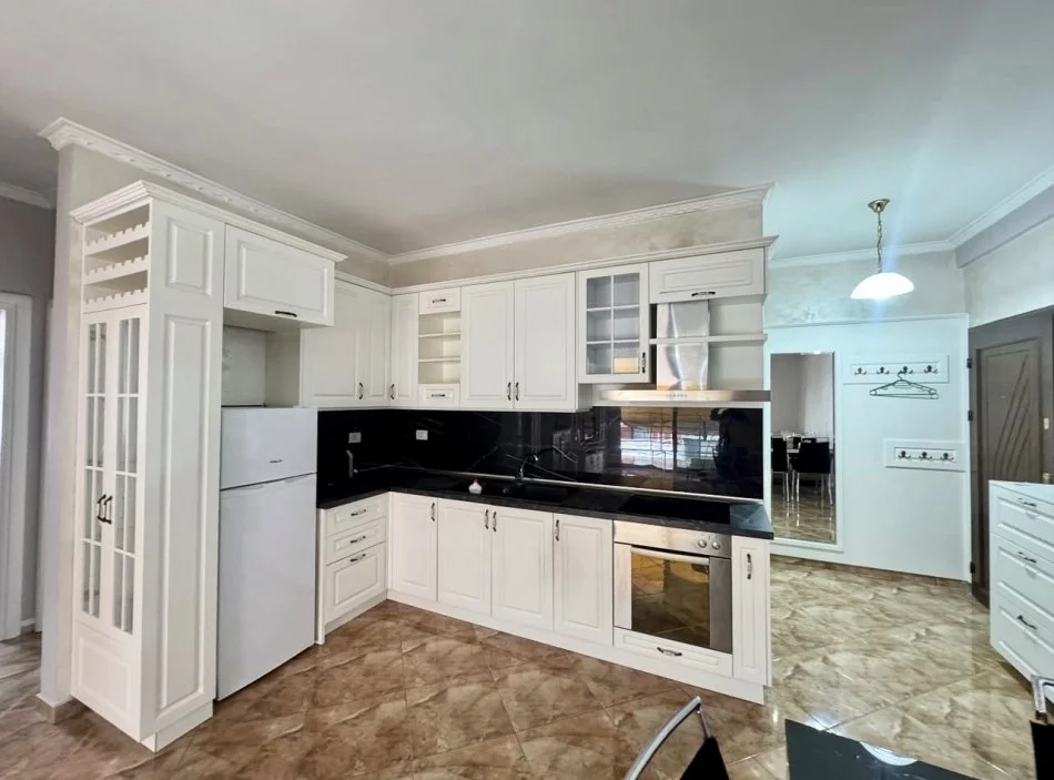 Tirane, jepet me qera apartament 2+1+Ballkon Kati 4, 110 m² 500 € (Astir, Prane Bar Oslo)