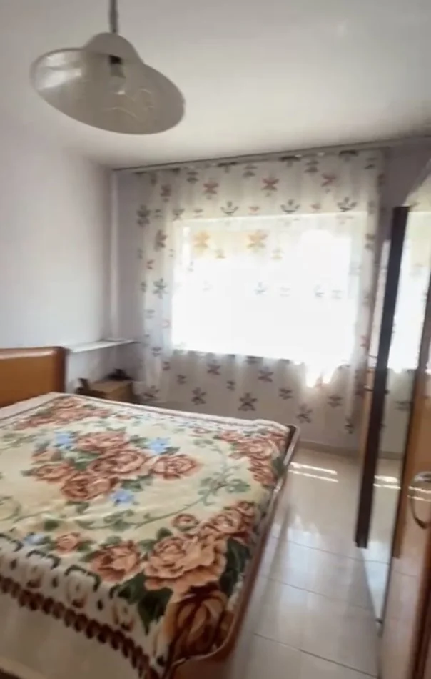 Tirane, jepet me qera apartament 2+1 Kati 5, 35.000 € 