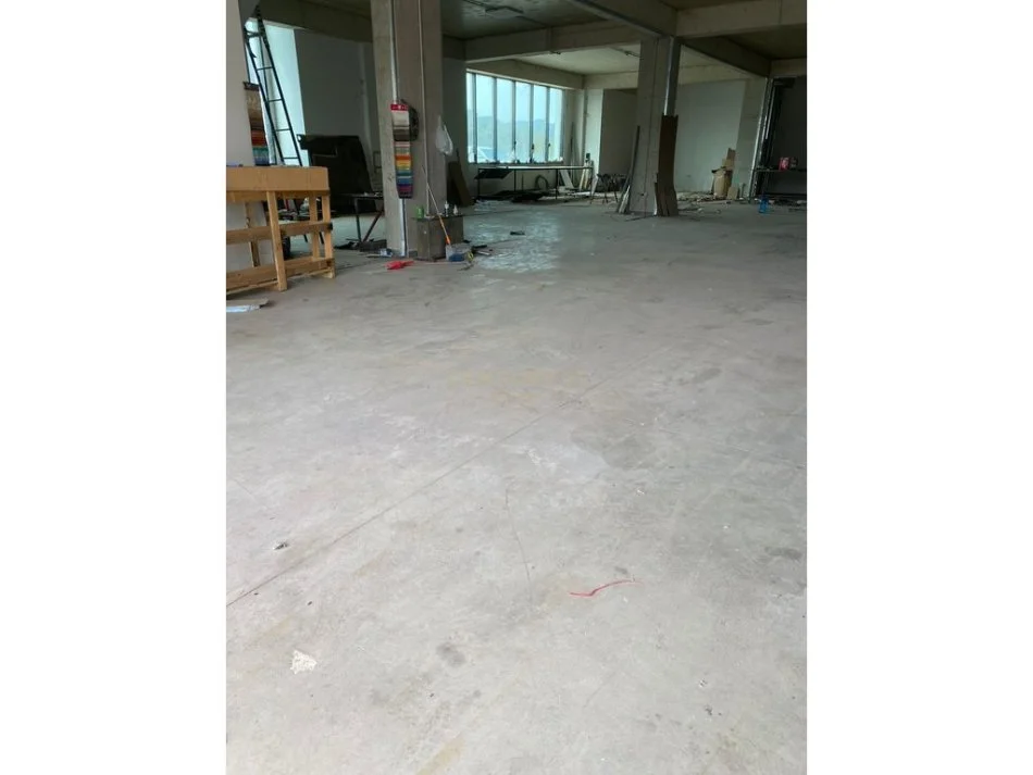 Tirane, jepet me qera ambjent biznesi Kati 0, 1.650 m² 4.000 € 