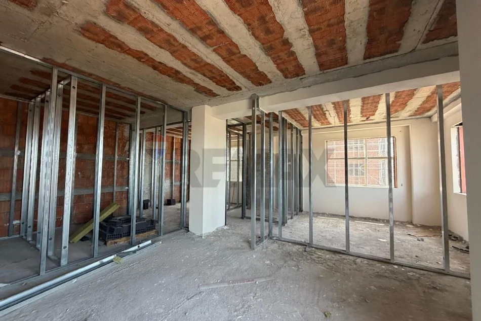 Tirane, shitet 2+1 , 101 m² 253.000 € (Rruga Artan Lenja)