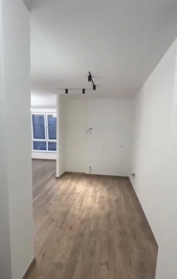 Tirane, shitet apartament 2+1 Kati 3, 77 m² 192.000 €