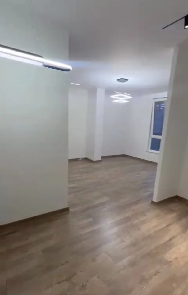 Tirane, shitet apartament 2+1 Kati 3, 77 m² 192.000 €