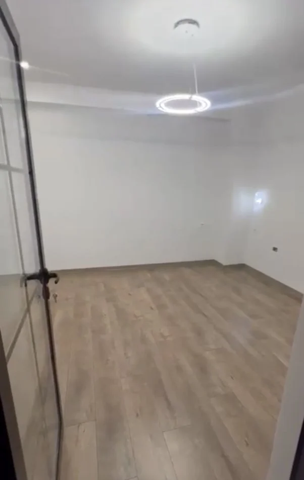 Tirane, shitet apartament 2+1 Kati 3, 77 m² 192.000 €