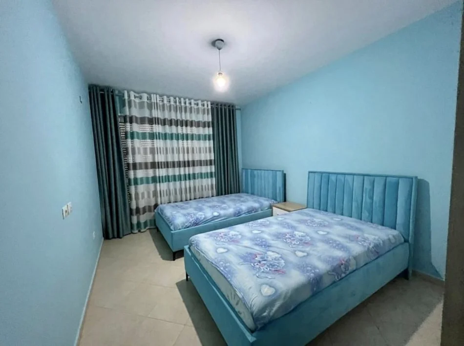 Tirane, jepet me qera apartament 2+1+Ballkon Kati 2, 99 m² (Rruga 5-Maji)