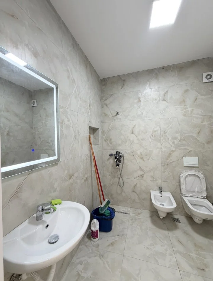 Tirane, shitet apartament Kati 2, 60 m² 122.000 € 