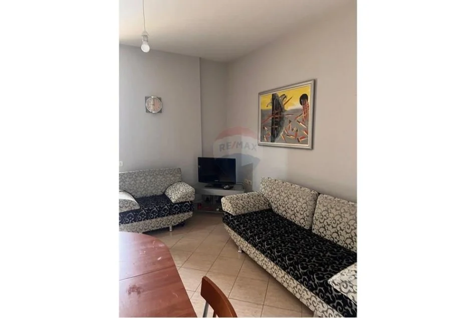 Tirane, jepet me qera apartament 1+1 Kati 7, 69 m² 501 € (QIRA APARTAMENT 1+1 SELVIA!)