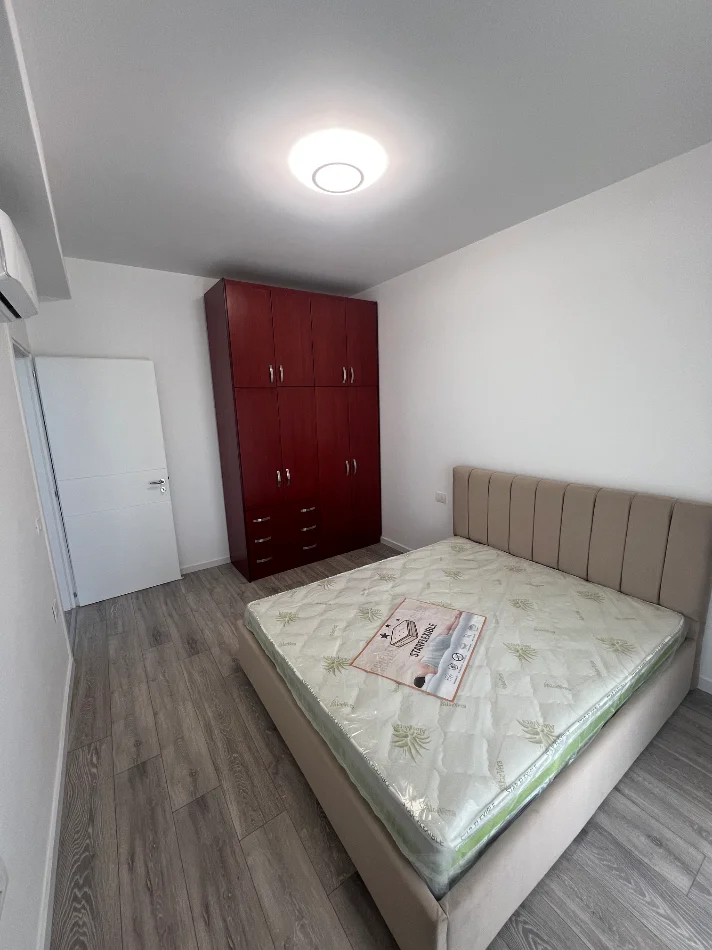 Tirane, jepet me qera apartament 1+1 Kati 2, 66 m² 450 € 
