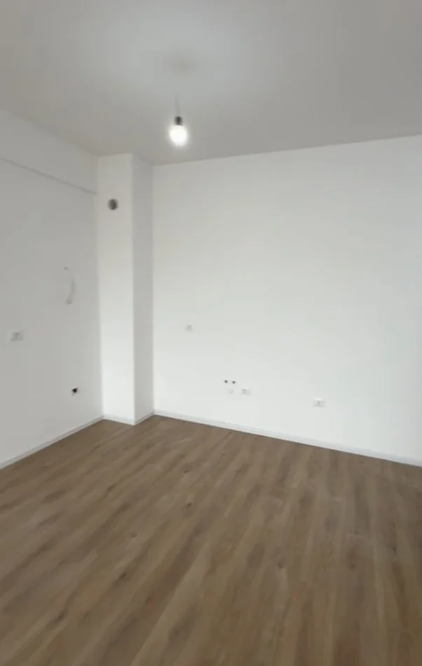 Tirane, shitet apartament 1+1 Kati 2, 61 m² 85.000 € 