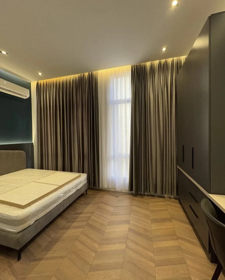 Tirane, jepet me qera apartament 1+1 Kati 2, 50 m² 530 € (Liqeni i Thate)