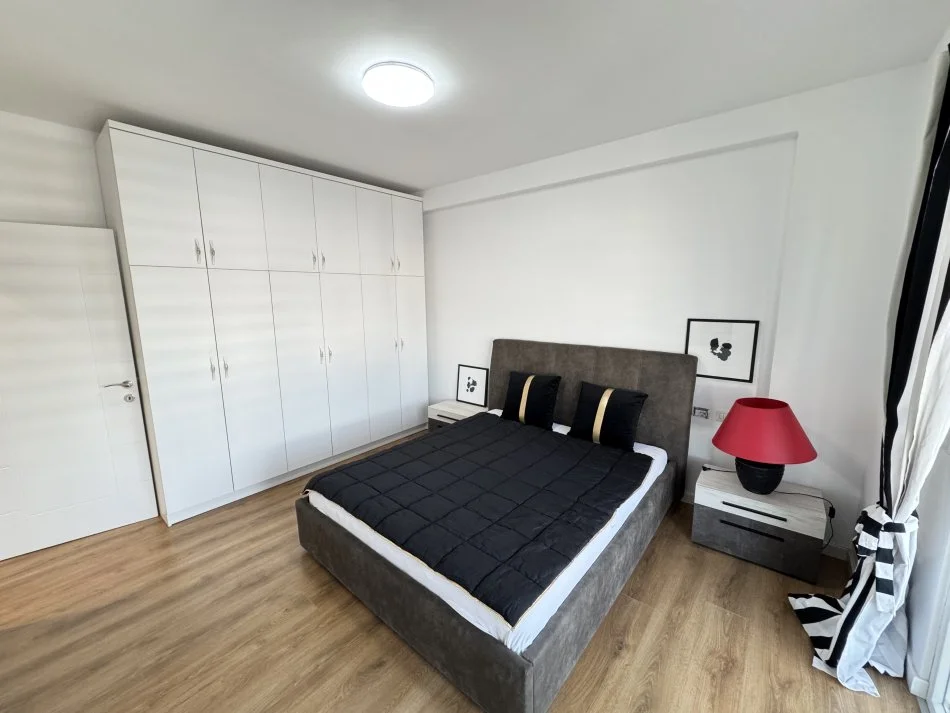 Tirane, jepet me qera apartament 2+1+Ballkon Kati 3, 111 m² 700 € (Rapo hekali)