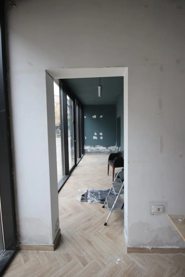 Tirane, shes ambjent biznesi Kati 0, 202 m² (Rruga e Dibres)