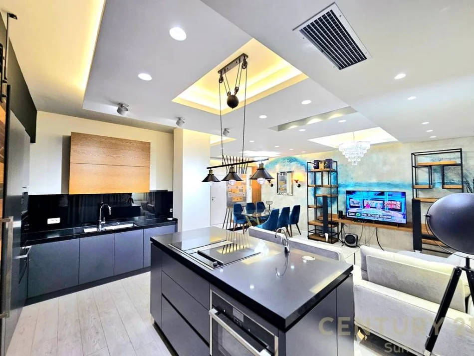 Tirane, jepet me qera apartament 2+1 Kati 4, 128 m² 1.500 € 