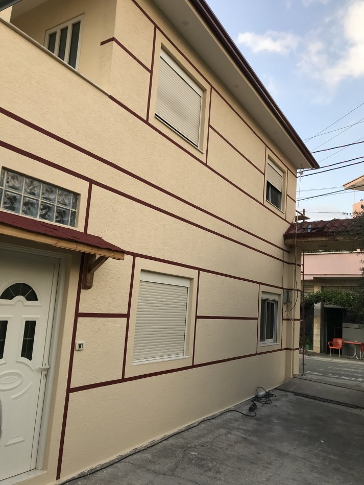 Tirane, jepet me qera apartament duplex 2 Katshe Kati 1, 300 € (Rruga teki selenica)