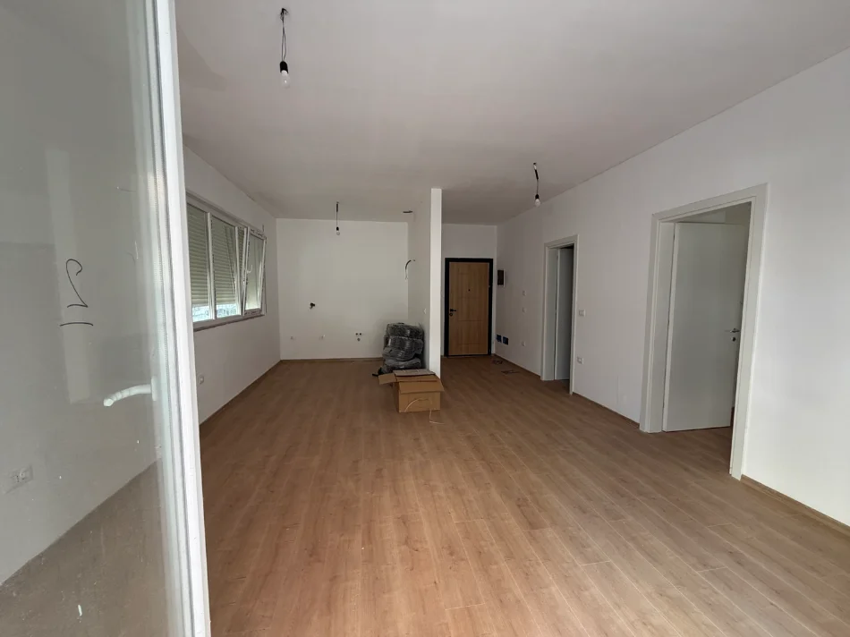 Tirane, shitet apartament 1+1 Kati 1, 64 m² 139.000 € (Fondacioni Eleonora)
