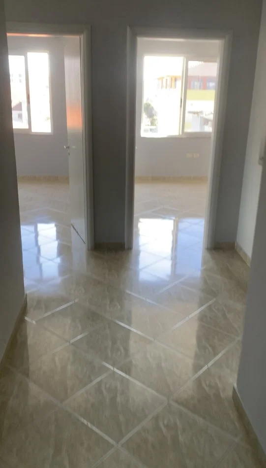 Tirane, jepet me qera apartament 2+1+Ballkon Kati 3, 100 m² 280 € (Hygea)