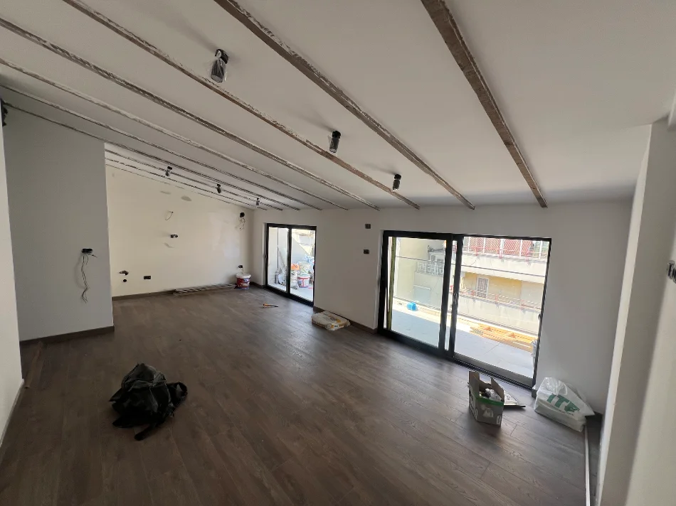 Tirane, shes apartament 1+1+Aneks+Ballkon Kati 6, 65 m² 190.000 € (Shallvaret)