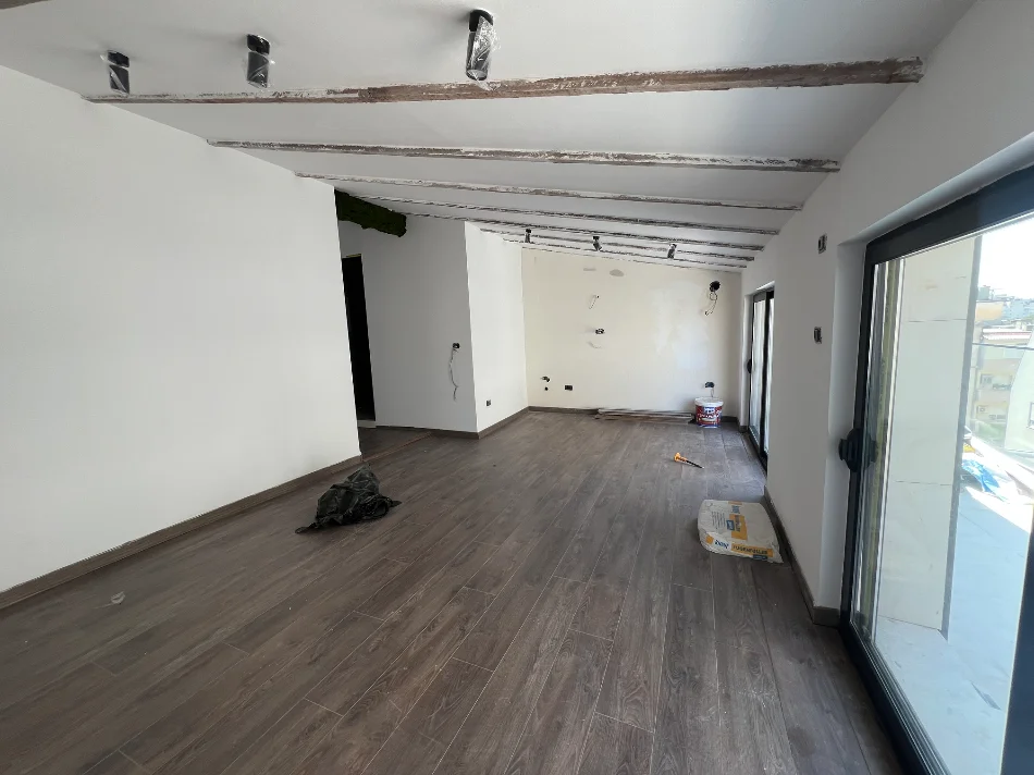 Tirane, shes apartament 1+1+Aneks+Ballkon Kati 6, 65 m² 190.000 € (Shallvaret)