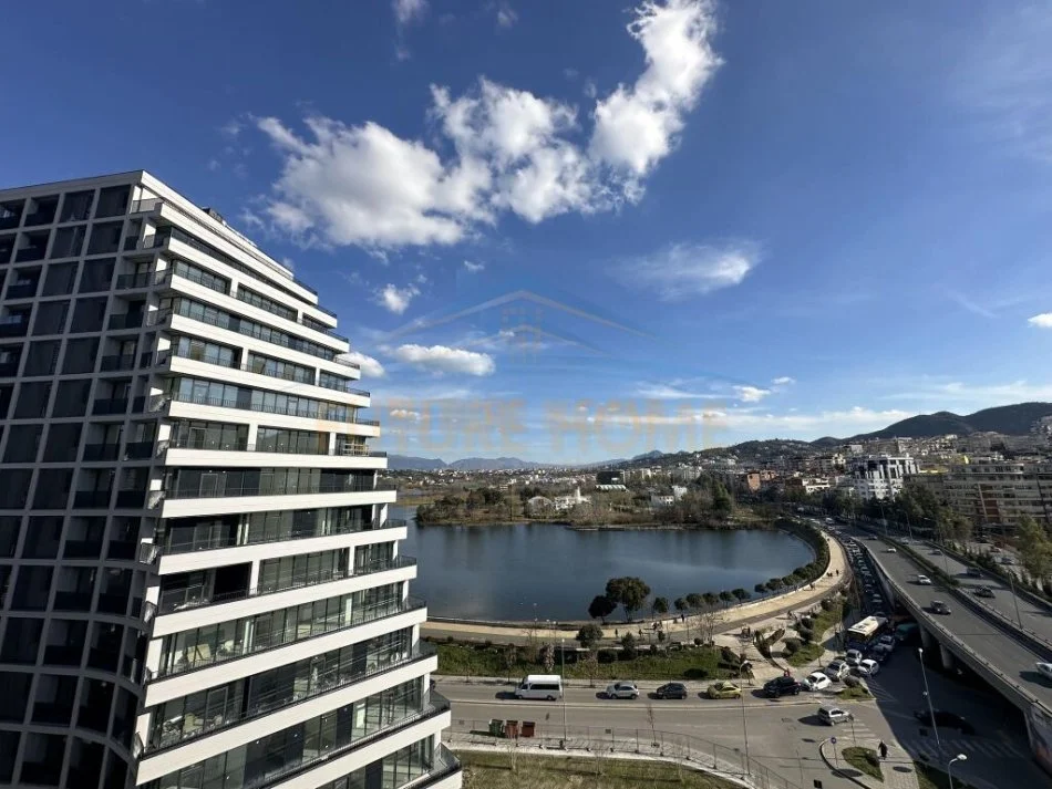 Tirane, shitet apartament 2+1+Ballkon Kati 8, 130 m² 356.000 € (LakeView)